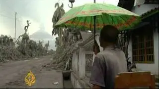 Search continues for survivors of Merapi's eruptions