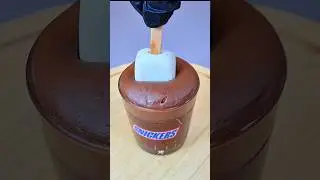 Snickers & Ice Cream Chocolate Dipping