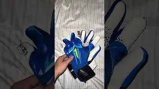 NUEVOS GUANTES 😮&zwj;💨 / Rinat Aries X Prime Azul #futbol #porterofutsal #soccer