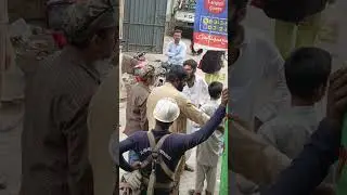 K electric and croud fight ..