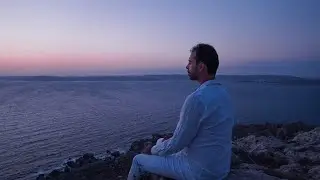 The Wait | Eyeland - Leonardo the Space Pianist