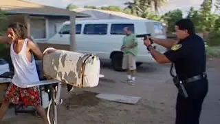 Cops Tv Maui Hawaii. Assault with a shovel. (2003).