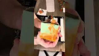 Cutting &ldquo;Fall Fussing&rdquo; soap🍂SoapHaze magic in every cut, I want this scent ALL YEAR around #soaps