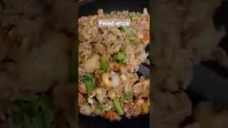 fried rice with cashews? sure!#friedrice #thaifriedrice #asianfriedrice #cookingshow #foodshow #rice