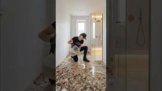 This Bathroom Floor Becomes a Beach With Epoxy Resin