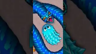 😱🐍 #wormszone #wormszoneio #shortsviral #shortvideos #feed #funny #games #feedshorts 😱🐛🐛🐉🐉🐍