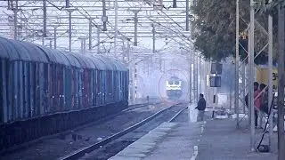 Two Trains Cross Each Other At Dangerous Speed!!