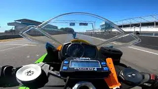 my best lap on circuito Estoril 1:51.9 Kawasaki zx6r 2020