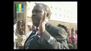 Mkuu wa wilaya ya Mbarali anusulika kupigwa mawe na wanafunzi wa chuo- Mbeya.