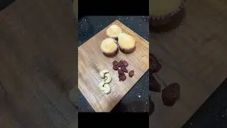 Cashew and cranberry muffins#temptingtreats#bakingday#muffins#monsoonfood#shorts