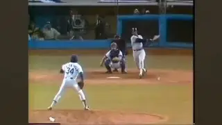 Bob Watson Clubs 2 World Series Hr's (1981)