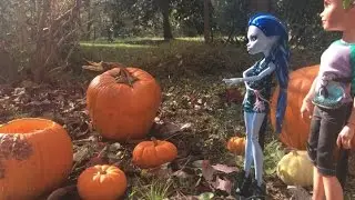 It's The Great Pumpkin, Charlie Brown! -  MH/EAH stop motion version