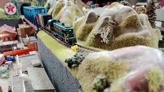 Atlas Alco RSD-4/5 Central RR of New Jersey with sound, N scale.