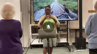 LaRonda Jackson leads our invitation hymn.
