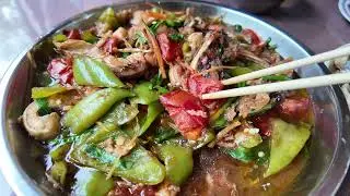 Eating the Most Beautiful River Cruise Meal in China