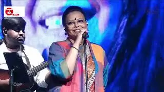 আঞ্চলিক সৃষ্টিশ্রী মেলায় সংগীত পরিবেশন করছেন বিশিষ্ট সংগীত শিল্পী  লোপামুদ্রা মিত্র।