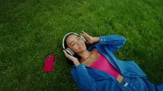 Why Your Brain Won&rsquo;t Stop Playing That Song | Earworm Psychology Explained 🎶🧠