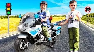 Распаковка и сборка полицейский мотоцикл BMW R 1200 RT Police motorcycle 12V | Toys 2 Boys