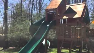 Gorilla Treasure Trove II Treehouse Review