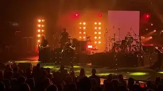Kings of Leon - Back Down South - 12-30-2025 - Live in Las Vegas at the Venetian Theatre