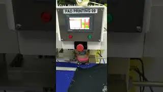 Pad printing machine with auto cleaning system