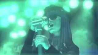Rock Band 3 DX: Lady Gaga: Applause [[Performance Mode]]