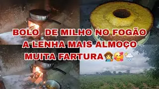 ROTINA AQUI NA RO&Ccedil;A MUITA FARTURA DA RO&Ccedil;A  ALMO&Ccedil;O NO FOG&Atilde;O A LENHA BOLO DE MILHO NO FOG&Atilde;O A LENHA🙌🌦🥰