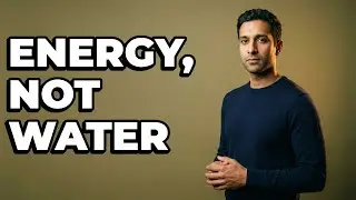 How Do Ocean Waves Transmit Energy Without Mass Transfer?