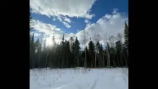 Snow and fall - Looking for a mountain to reach the summit