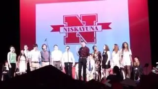 Studio singer seniors perform at Nisky graduation