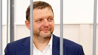 Russian governor Nikita Belykh held over 'large bribe' in corruption probe