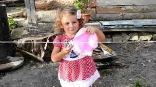 Большая Стирка   Развлечения и игры для детей  Playing with water Fun and games for children