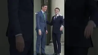 European leaders arrive at Elysee Palace in Paris for talks on Ukraine | VOA News