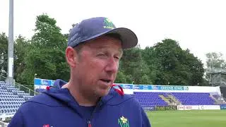 Croft reacts to Khawaja's early arrival