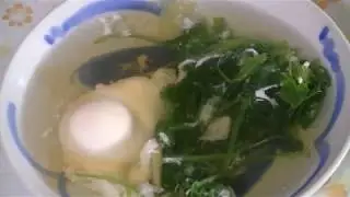 Super Easy Chinese Soup Recipe:   (Cilantro With Poached Egg Soup)  Healthy Chinese Cooking