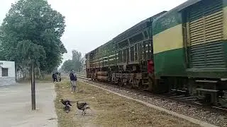 Amazing train action samanabad railway station | today bast railfaning Pakistan railway 