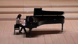 Ischico Velzel plays El Albaic&iacute;n by I. Alb&eacute;niz
