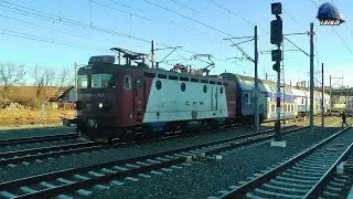 LE3400 KW 43-0025-3 & R2028 Timisoara Nord-Simeria in Gara Arad Station - 30 January 2018