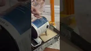 ASMR moment. Just paint, just flow. 🎨