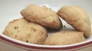 How To Bake Almond Shortbread Cookies