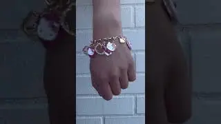 A #charmbracelet for every mood ✨🩷