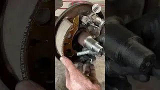 Brake Repair on a Car Trailer#mechanics #trailer #topspeedgermany