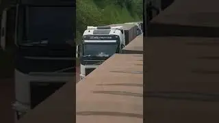 Caos total na BR163 em Miritituba Para ,falta da PRF vim organizar essa zorra.