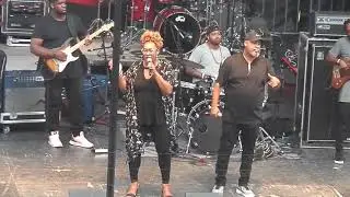 'Philly Love' Kindred the Family Soul - 