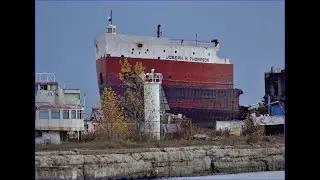 ALGOMA EQUINOX meets scrap ships TECUMSEH, NORISLE, JOSEPH H. THOMPSON, Port Colborne 2023