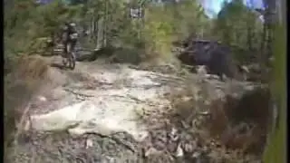Grenserittet-l&oslash;ypa med hodekamera