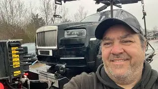 Rolls Royce Cullinan поврежден в результате аварии