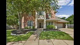 15935 Lake Loop Drive Cypress, TX | ColdwellBankerHomes.com