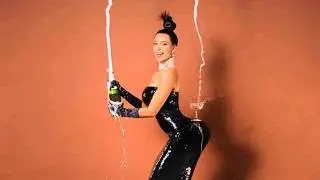 Kim Kardashian sorprende con foto semidesnuda