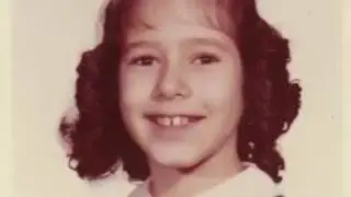 Linda Lauren, Medium Rare